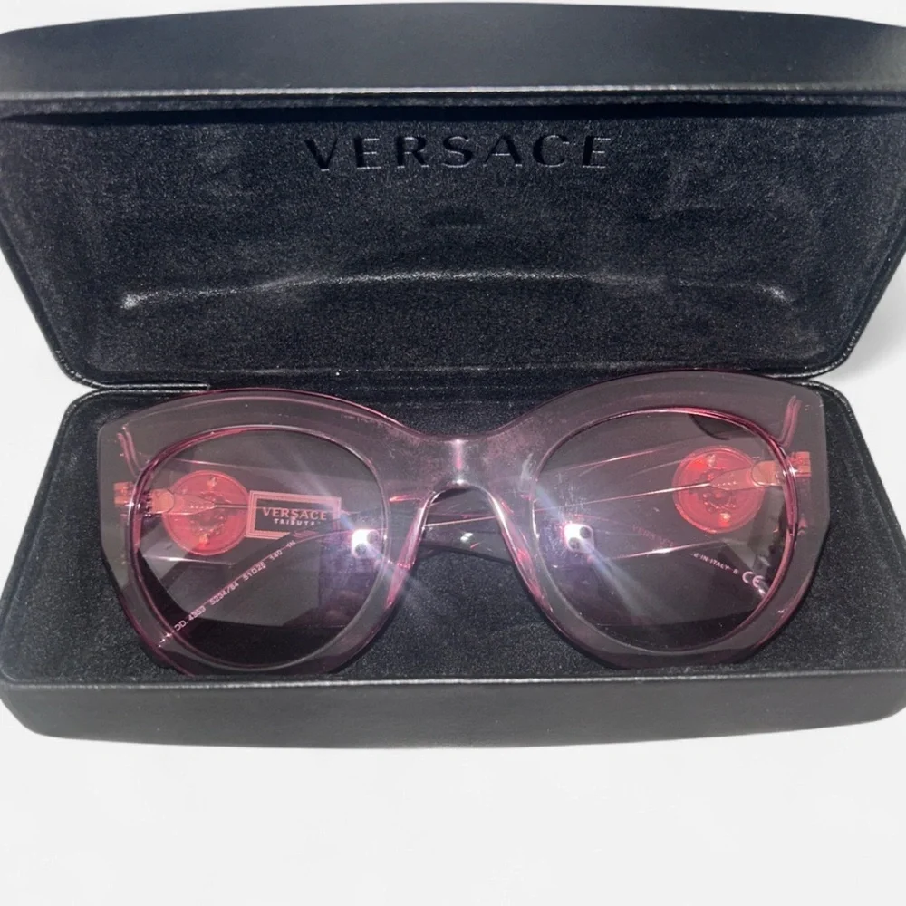Limited Edition Versace Purple SunGlasses Black Case